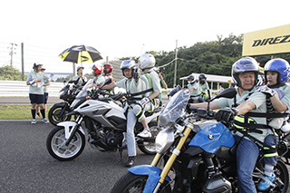 �o�b�N�X�g���[�g�ɐ���