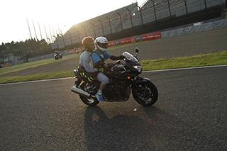 ���s�̗l�q