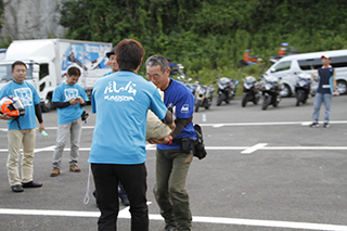 �y�b�g�{�g���L���b�b�v�̑��掮